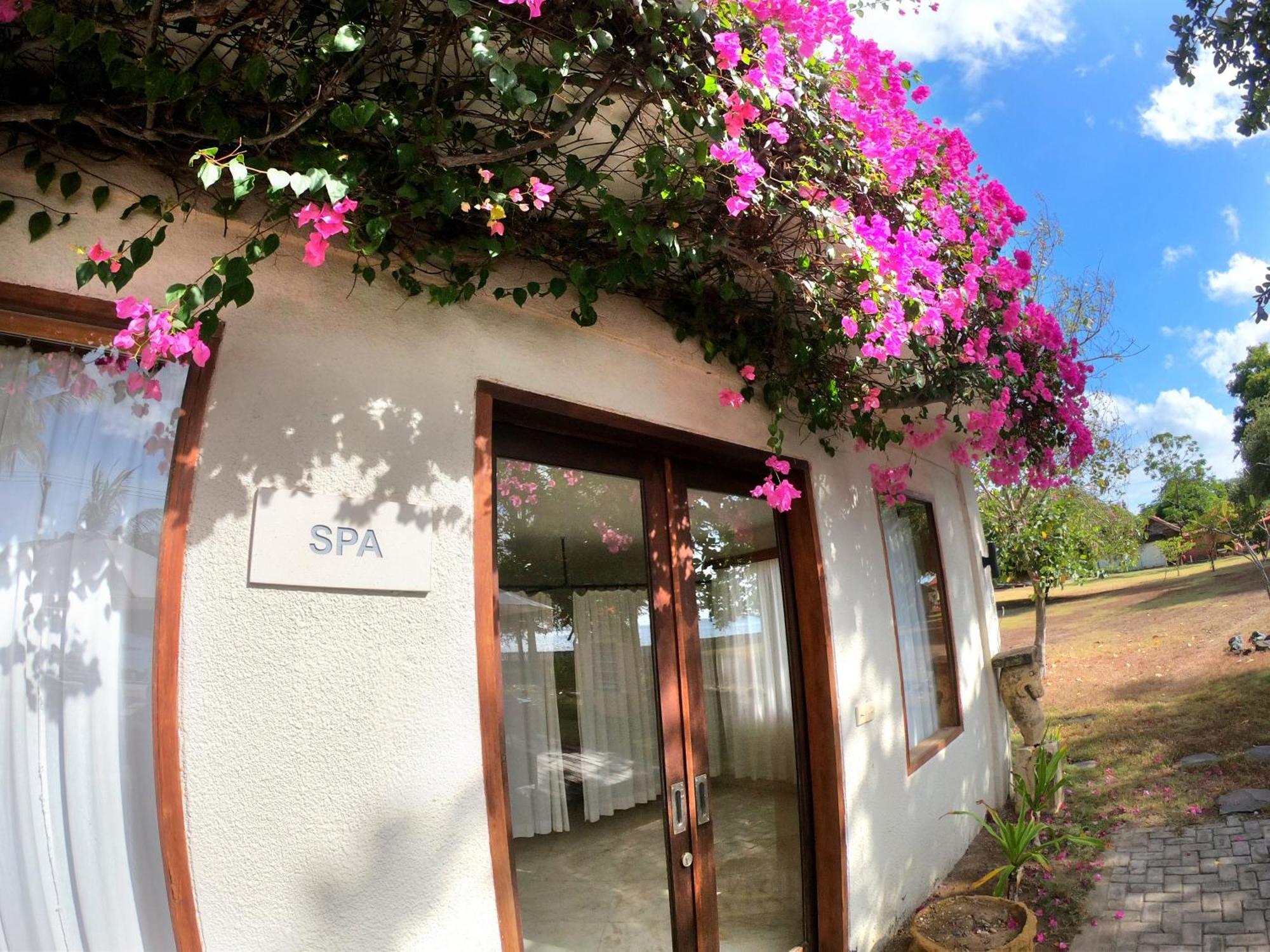 Kokomo Resort Gili Gede Екстер'єр фото